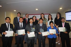 CIES y el MIDIS  premiaron a seis periodistas peruanos
