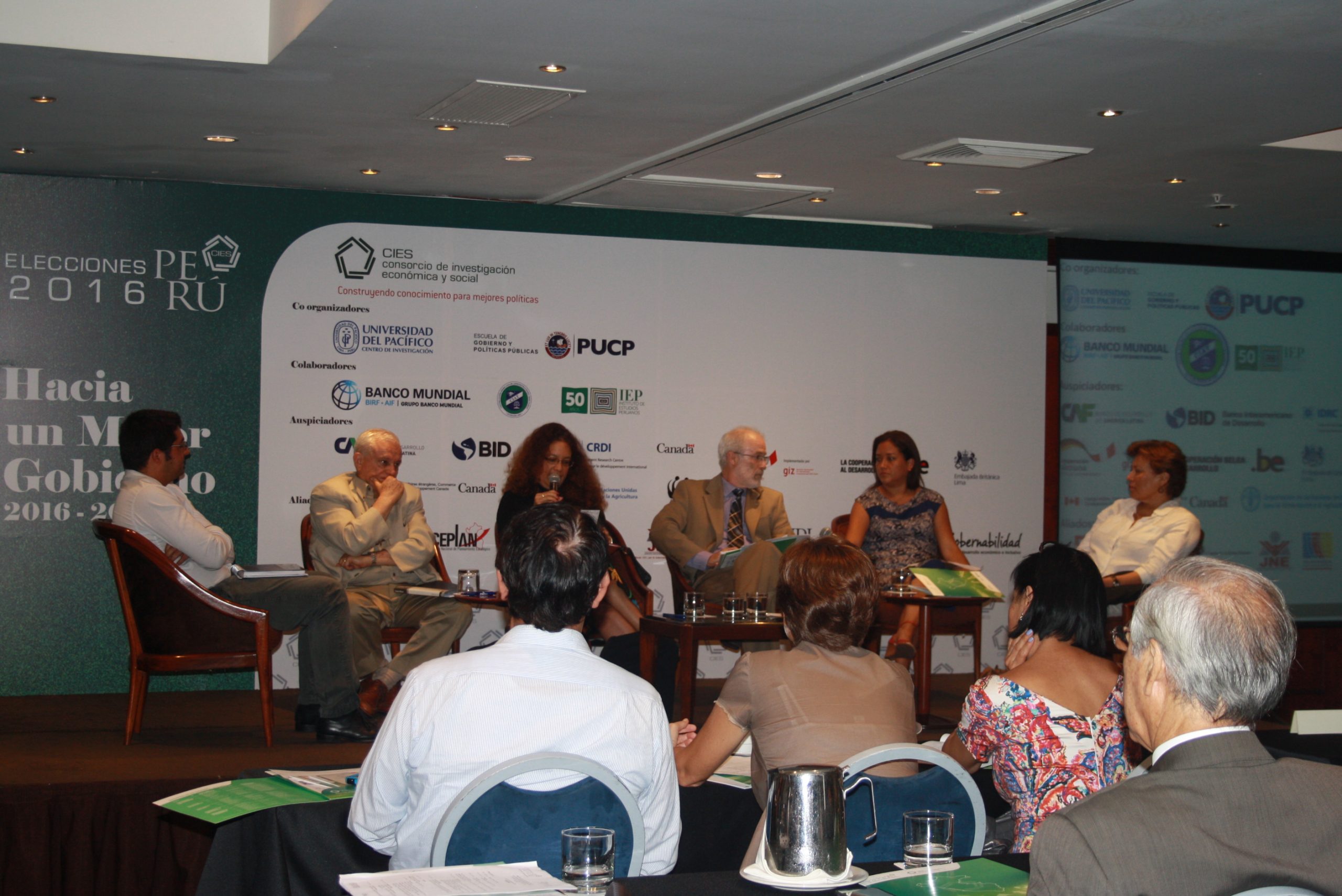 Proyecto Elecciones: centrando el debate electoral presentó hoy seis documentos de política