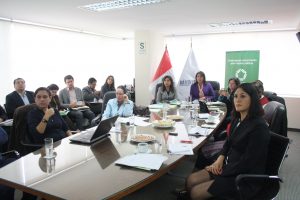 Presentación de investigaciones en MIDIS: impacto en Juntos,  y cambio climático al nacer