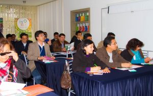 Profesores de economía del país en taller CIES-BCRP