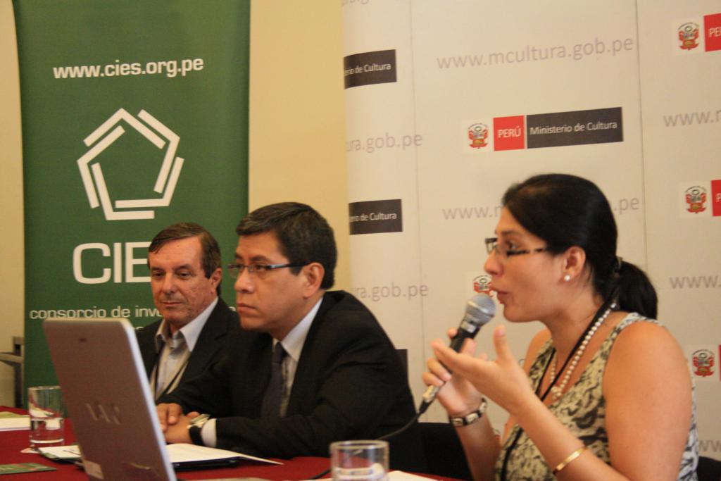 Diálogo con el Vice Ministerio de Interculturalidad