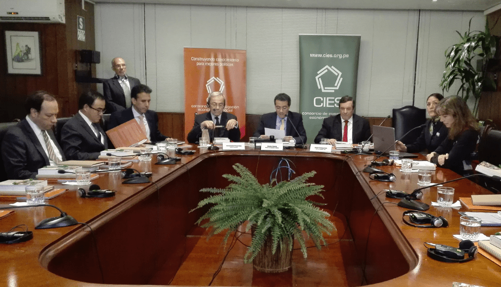 MEF presidió el X Consejo Consultivo