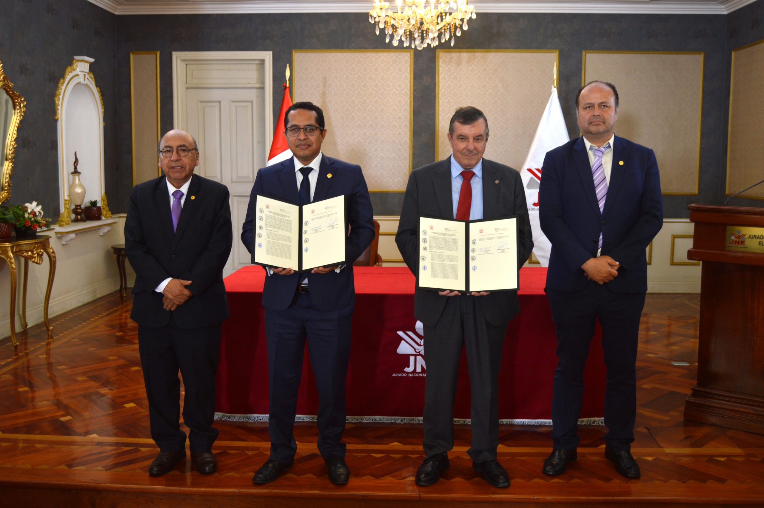 JNE y CIES firman acuerdo para fortalecer la calidad de los planes de gobierno y el diálogo político